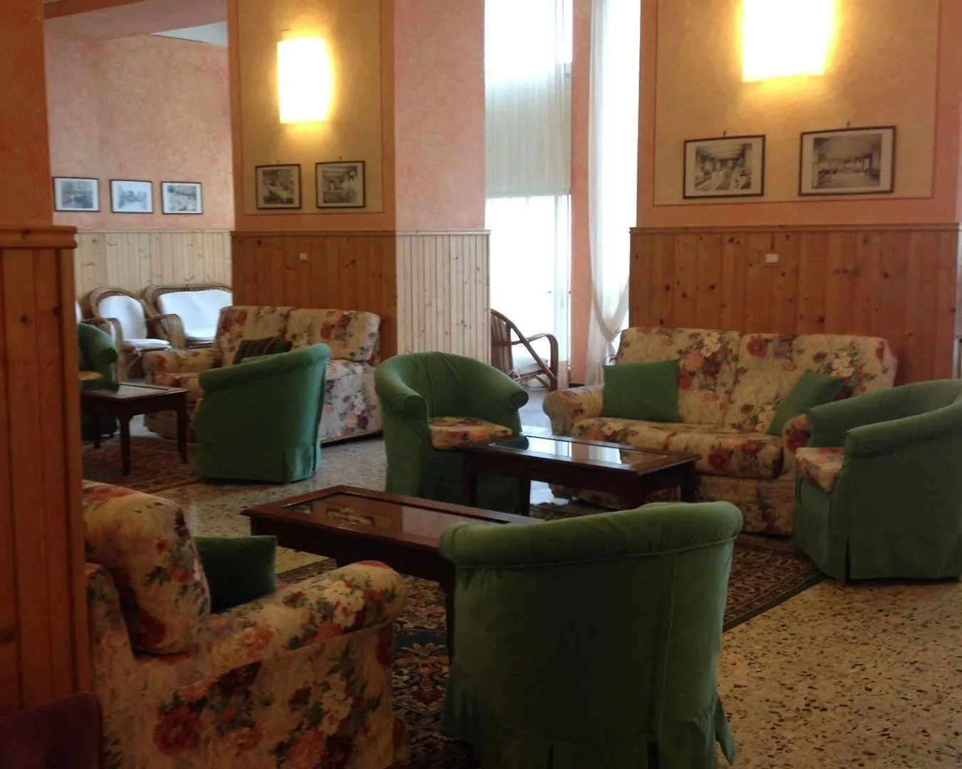 Grand Hotel Vallombrosa Saltino 3*,  Itália
